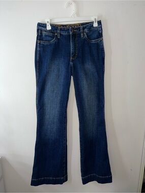 Wrangler Retro Women’s Dark Denim Bootcut Jeans